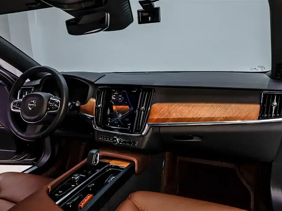 Volvo S90 — фото 5