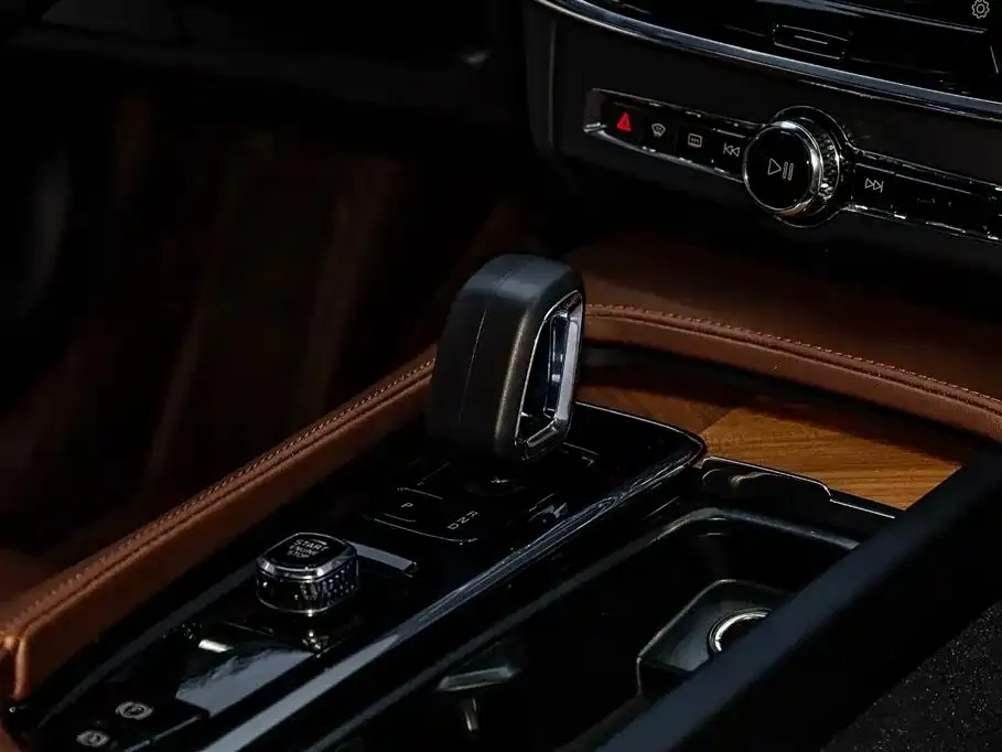 Volvo S90 — фото 2