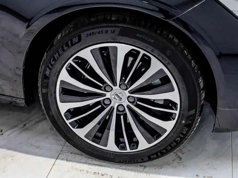 Volvo S90 — фото 10