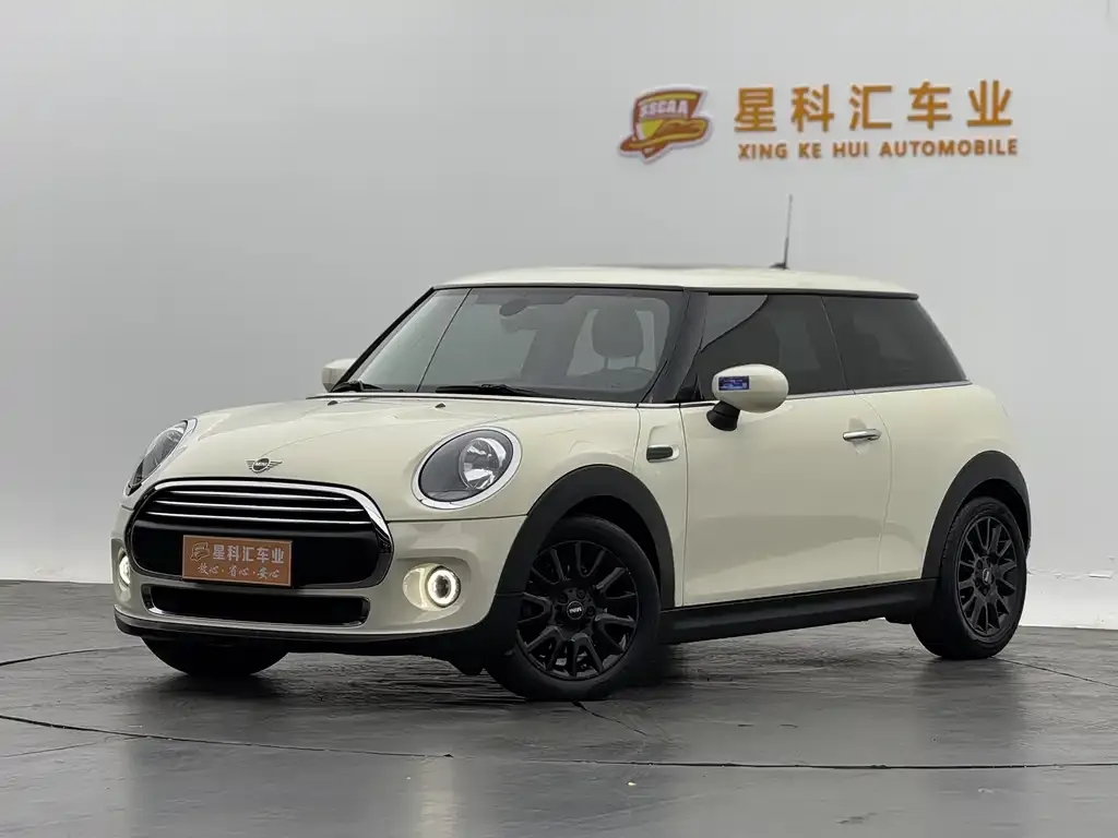 MINI Cooper (3-door)