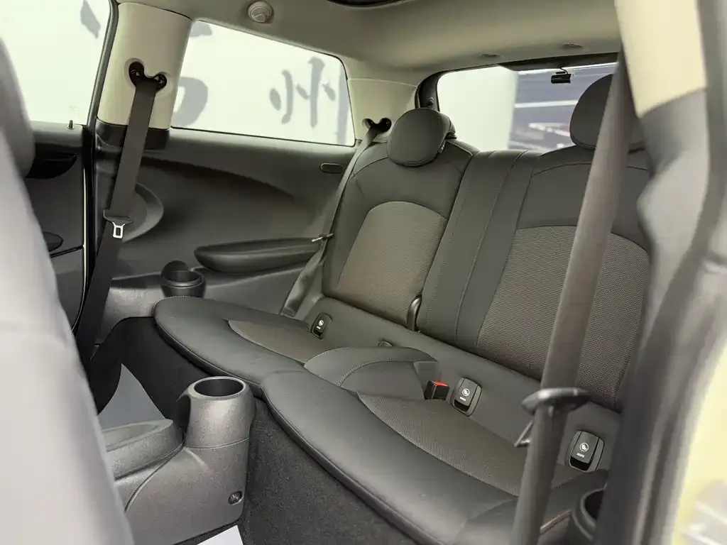 MINI Cooper (3-door) 2021 из CN, фото 6