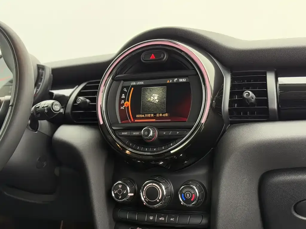 MINI Cooper (3-door) 2021 из CN, фото 8