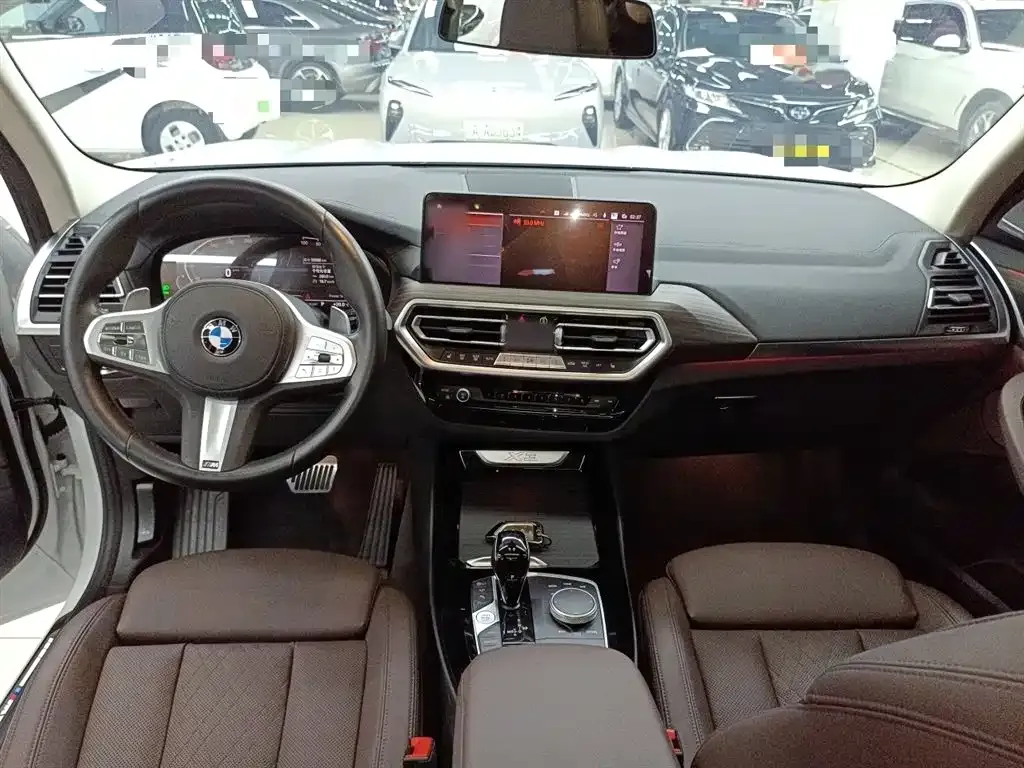 BMW X3 — фото 9