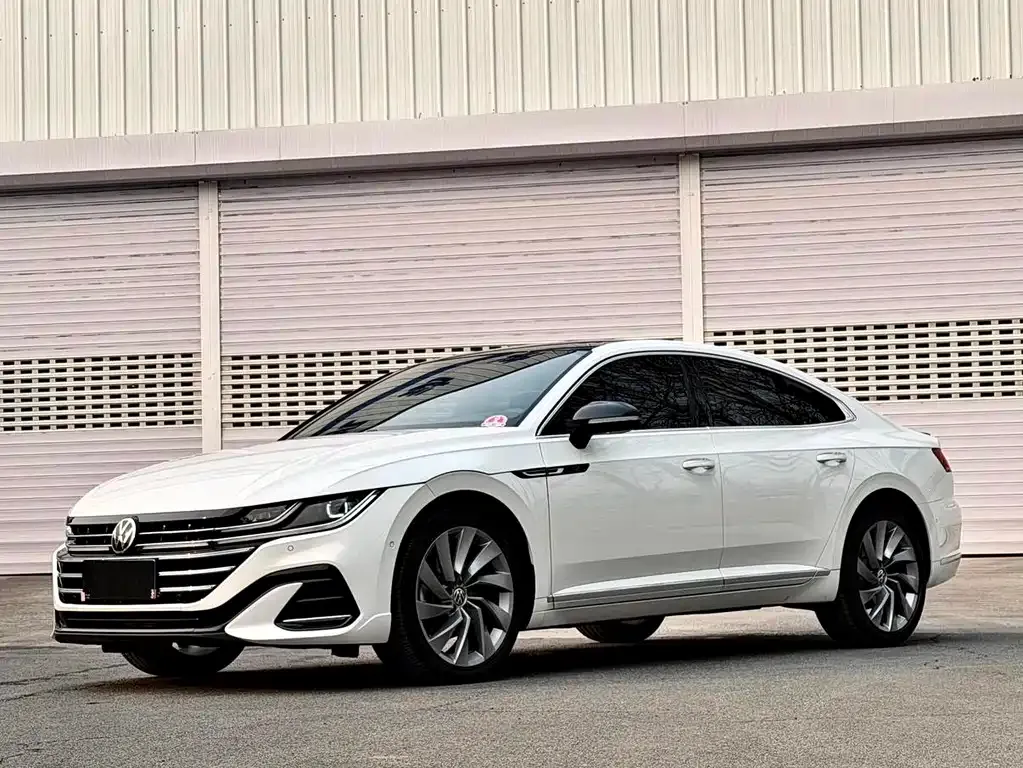Volkswagen CC — фото 1