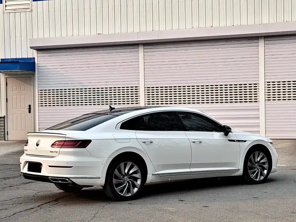 Volkswagen CC — фото 8