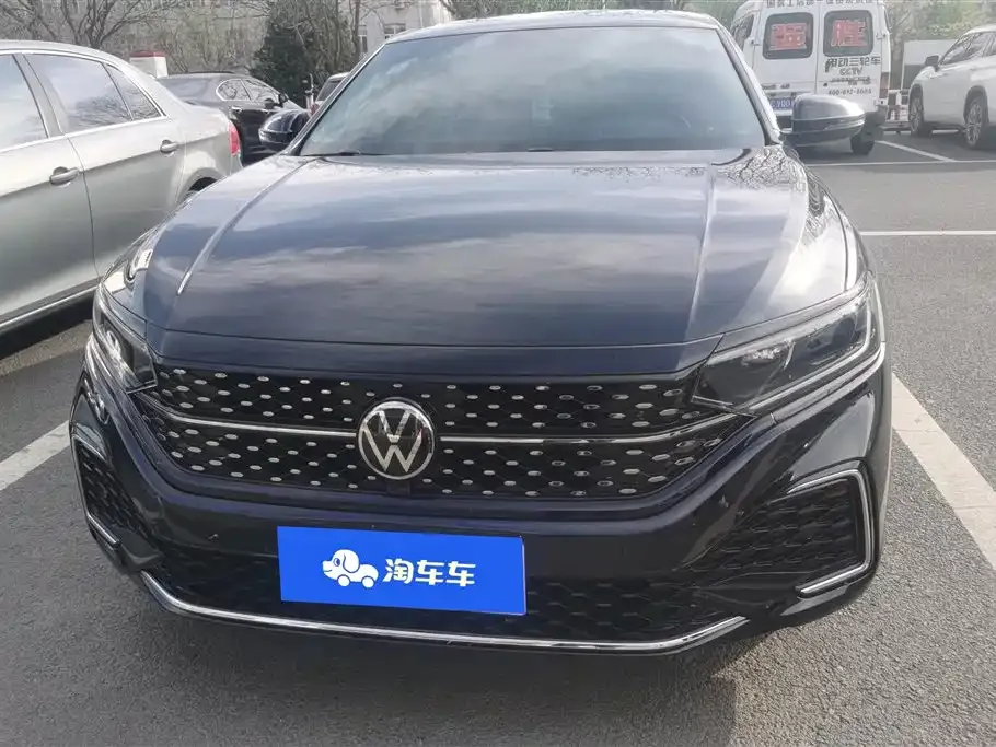 Volkswagen Passat — фото 7