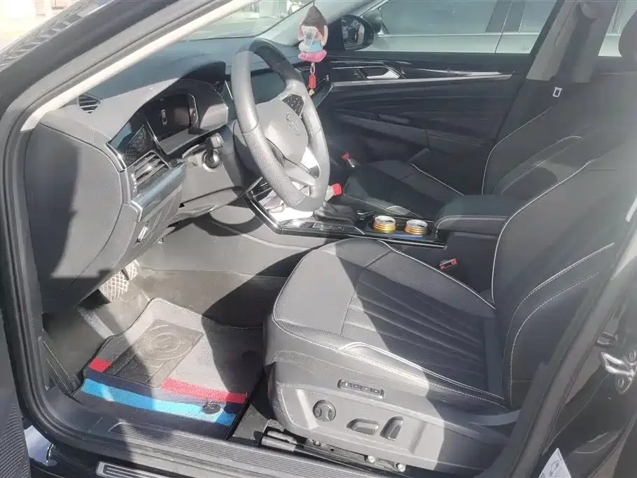 Volkswagen Passat — фото 8