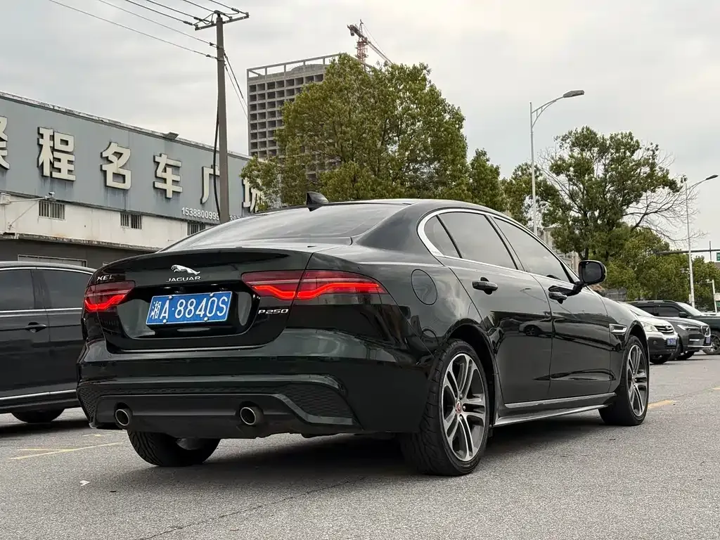 Jaguar XEL — фото 10