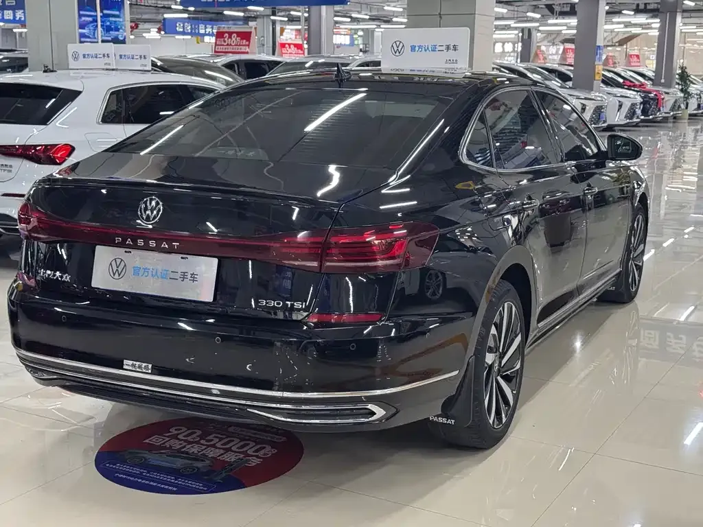 Volkswagen Passat — фото 9