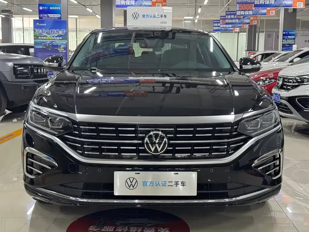 Volkswagen Passat — фото 8
