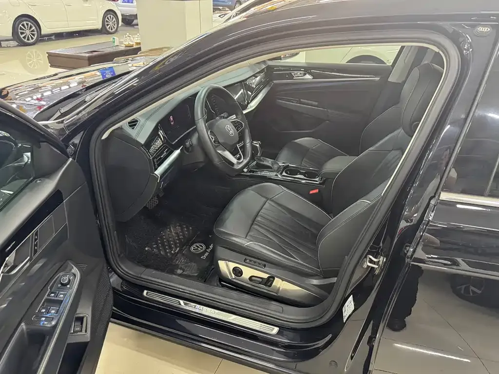Volkswagen Passat — фото 4
