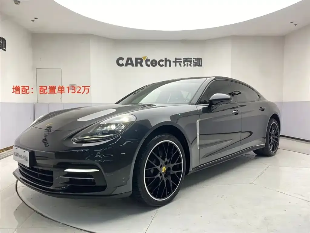 Porsche Panamera — фото 1