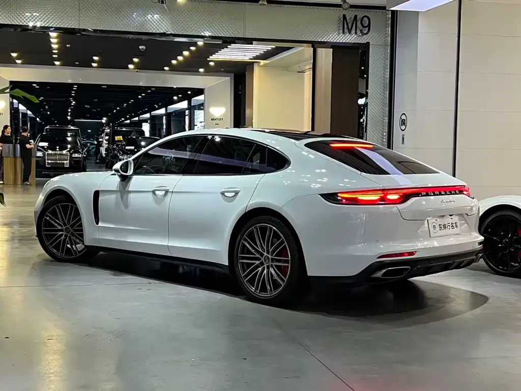 Porsche Panamera — фото 3