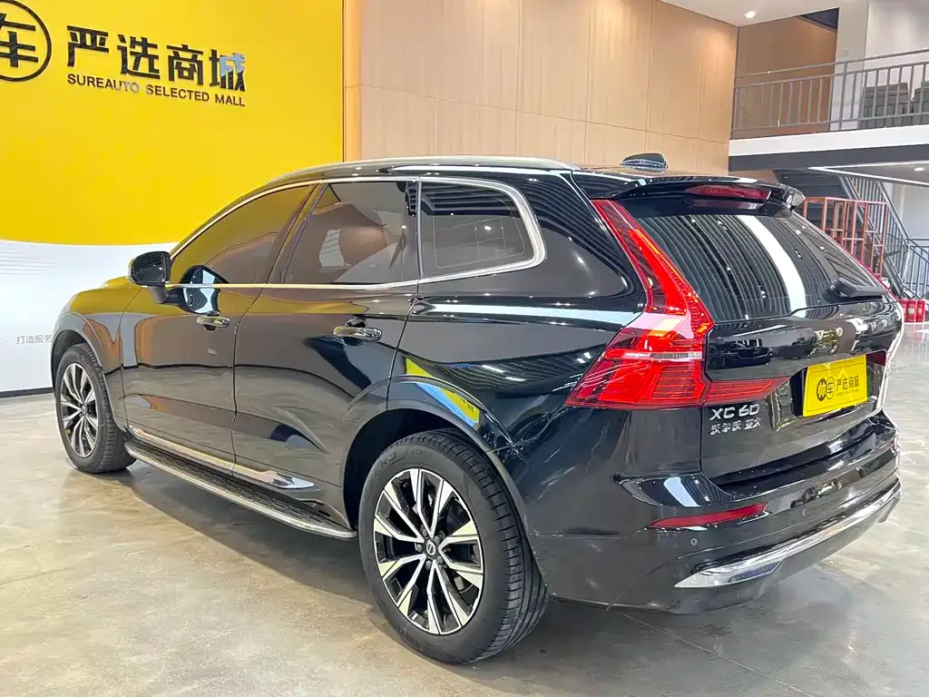Volvo XC60 2022 из CN, фото 4