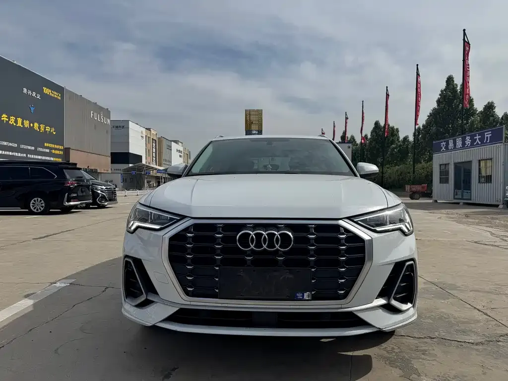 Audi Q3 — фото 3