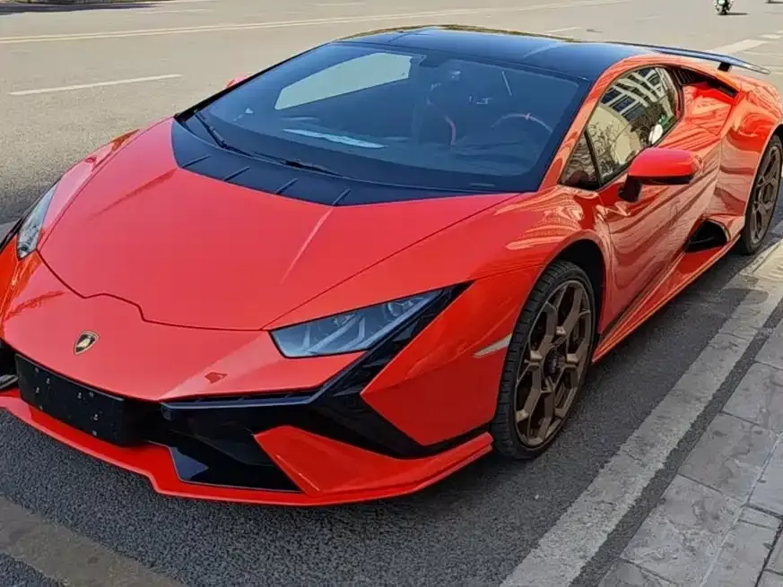 Lamborghini Huracan — фото 1
