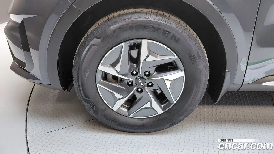 Kia Sorento — фото 6