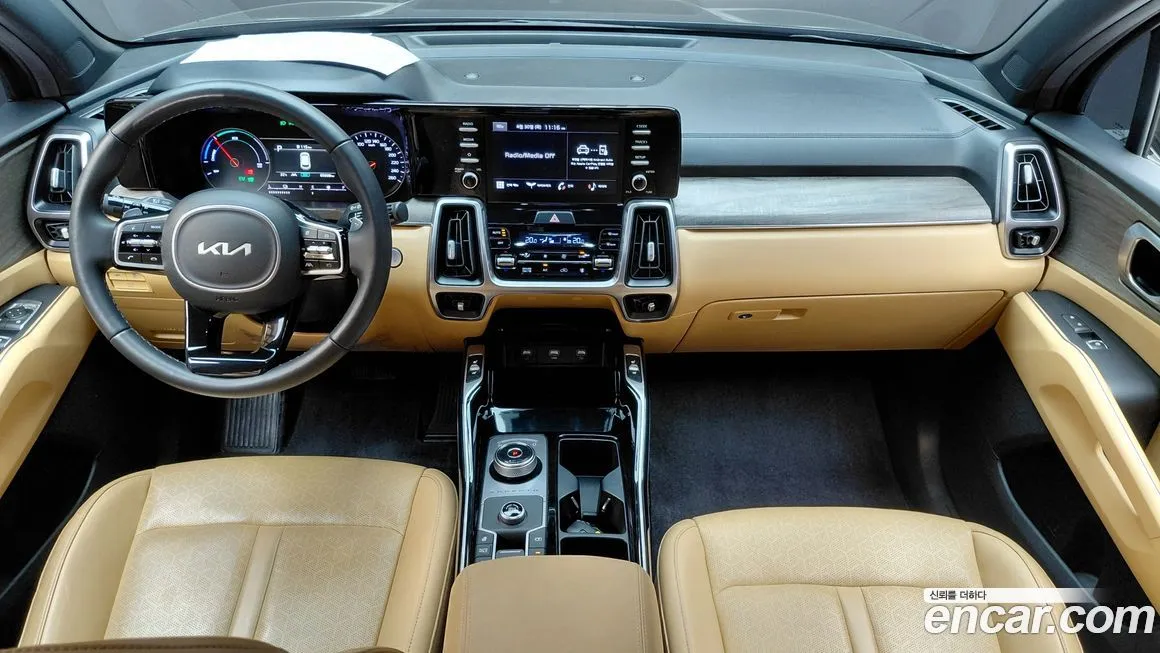Kia Sorento — фото 9