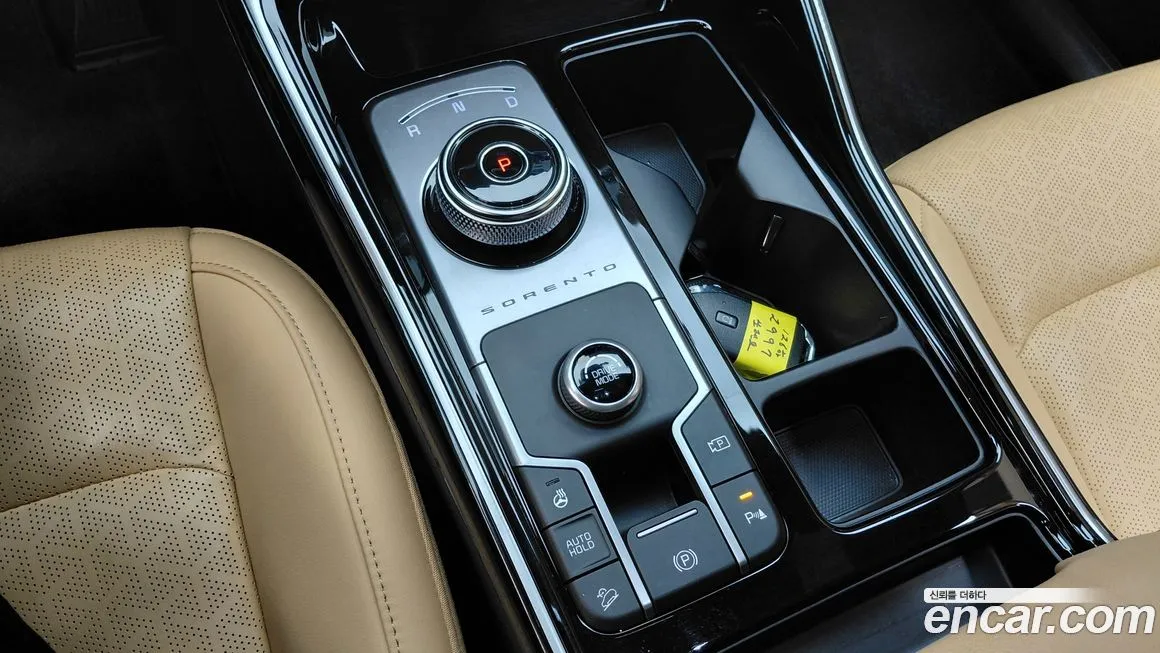 Kia Sorento — фото 8