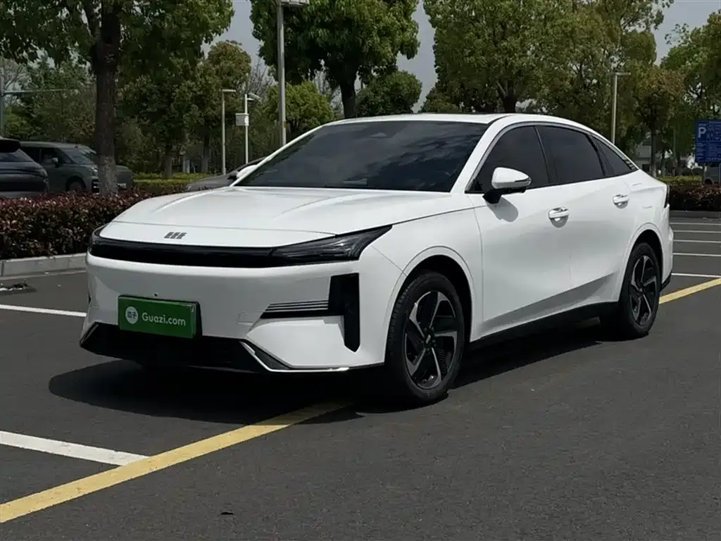 Geely Galaxy L6 2025 из CN, фото 9