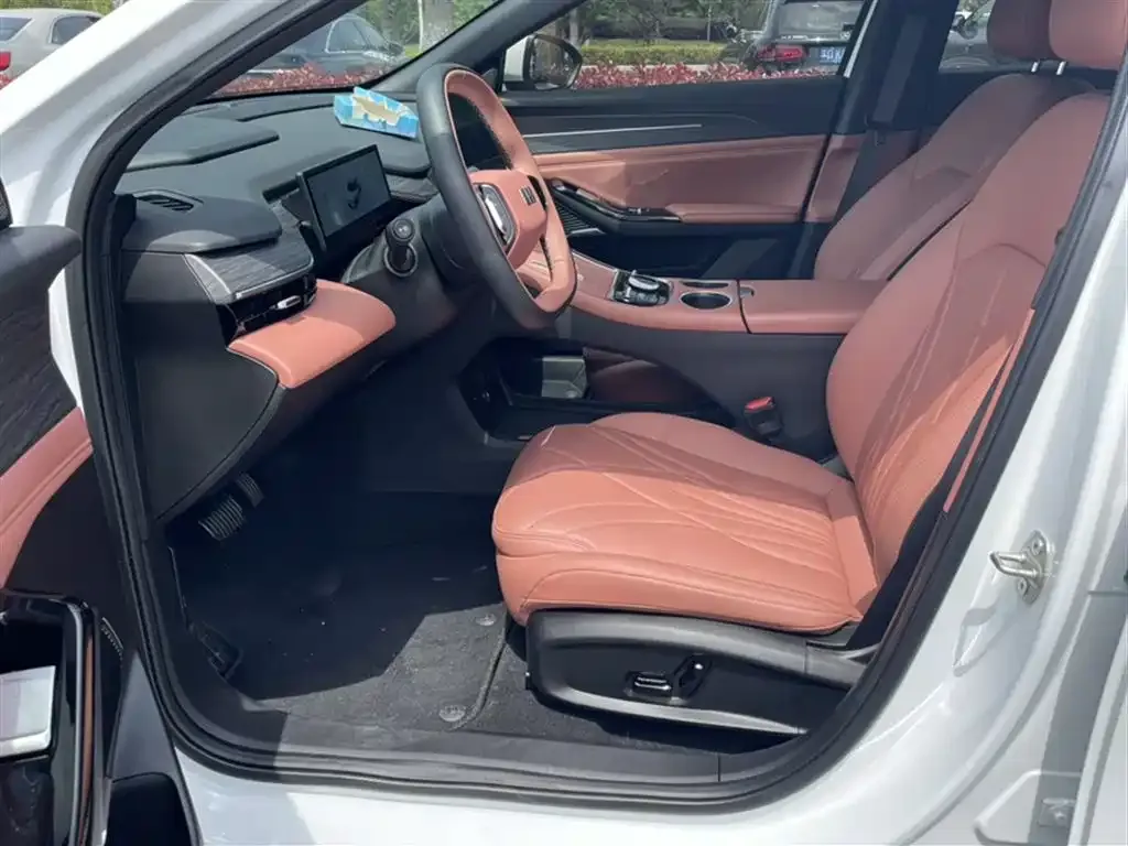 Geely Galaxy L6 2025 из CN, фото 7