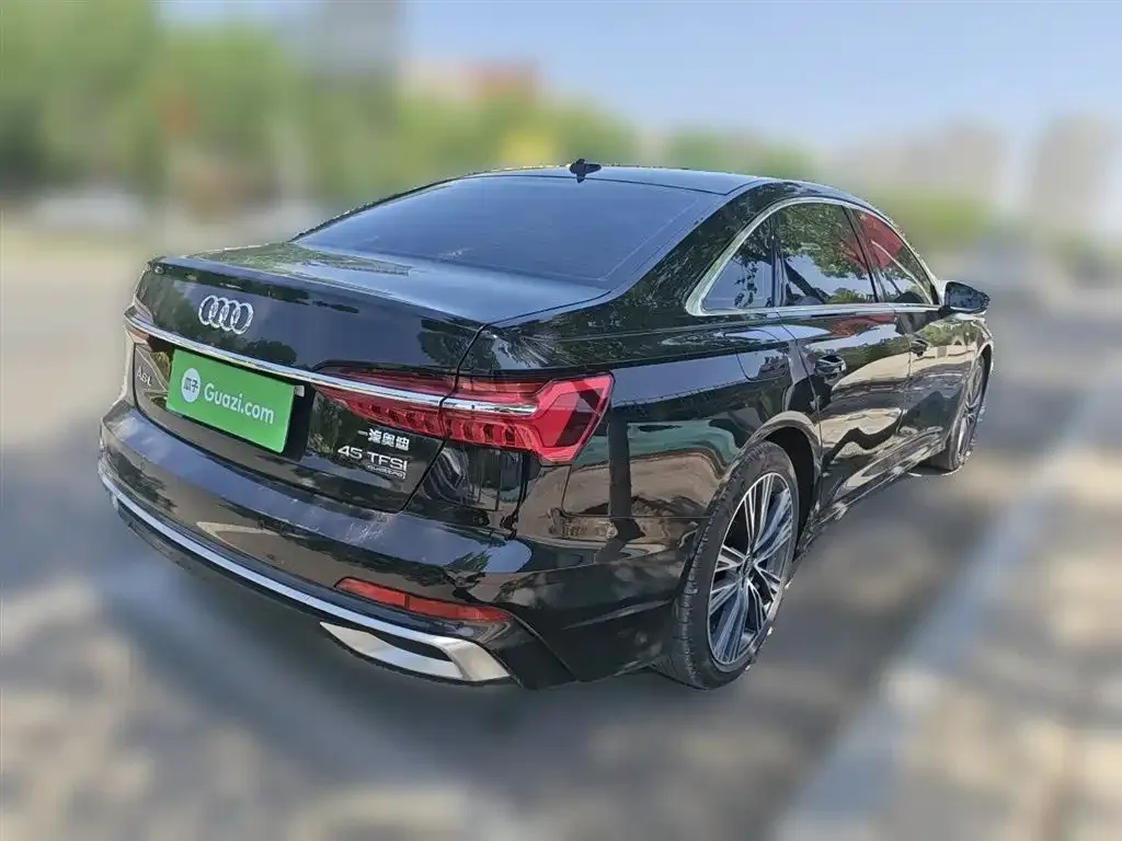 Audi A6L — фото 9