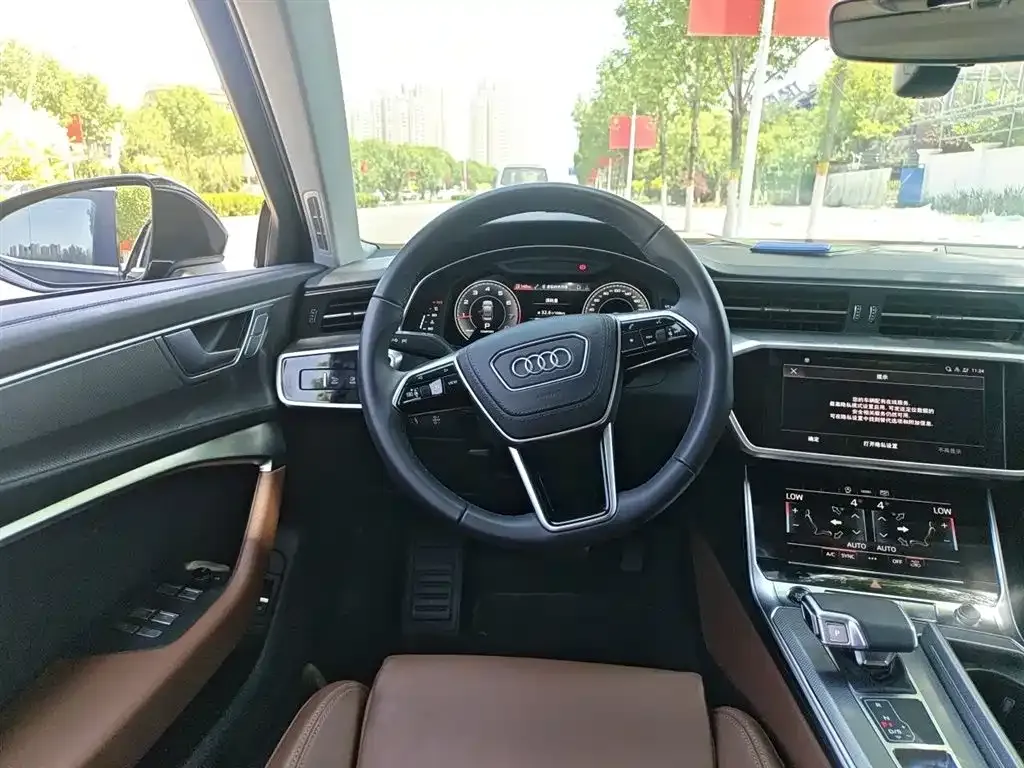 Audi A6L — фото 6