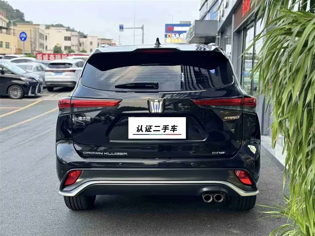 Toyota Crown Kluger 2023 из CN, фото 6