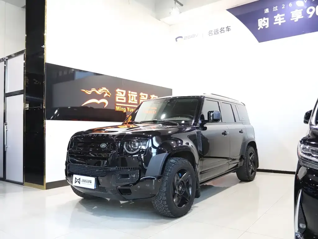 Land Rover Defender — фото 1