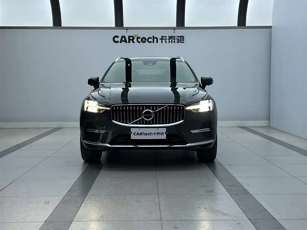 Volvo XC60 — фото 4