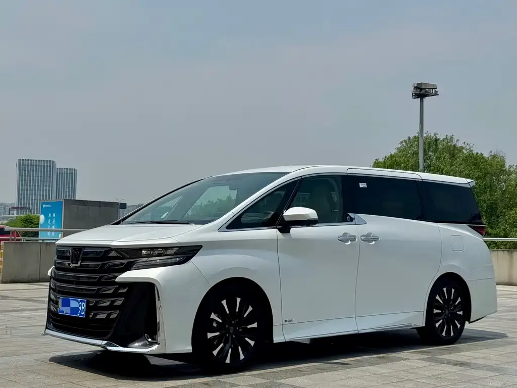 Toyota Vellfire — фото 10