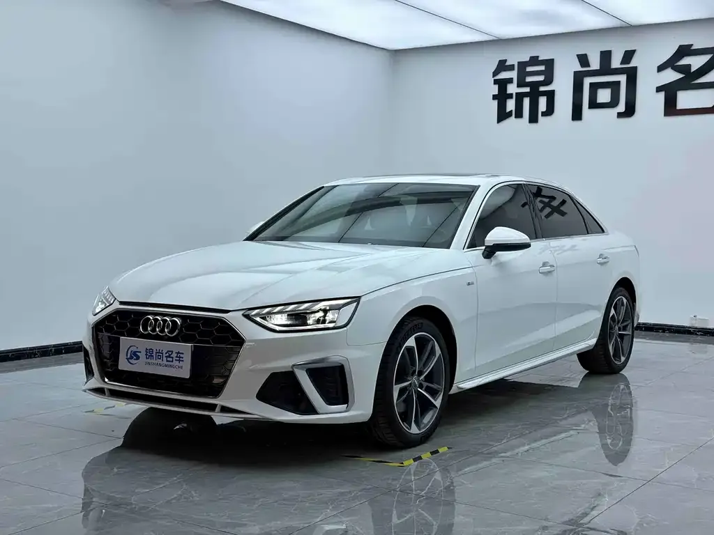 Audi A4L — фото 7