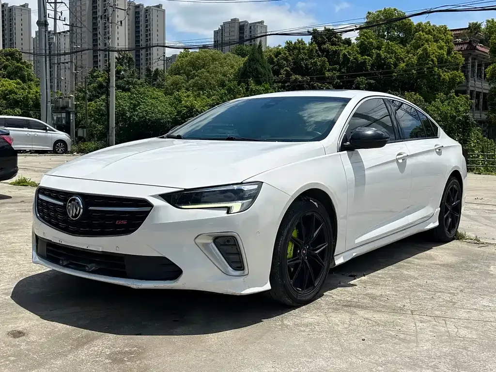 Buick Regal — фото 1