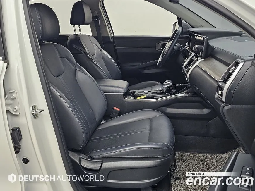 Kia Sorento — фото 6