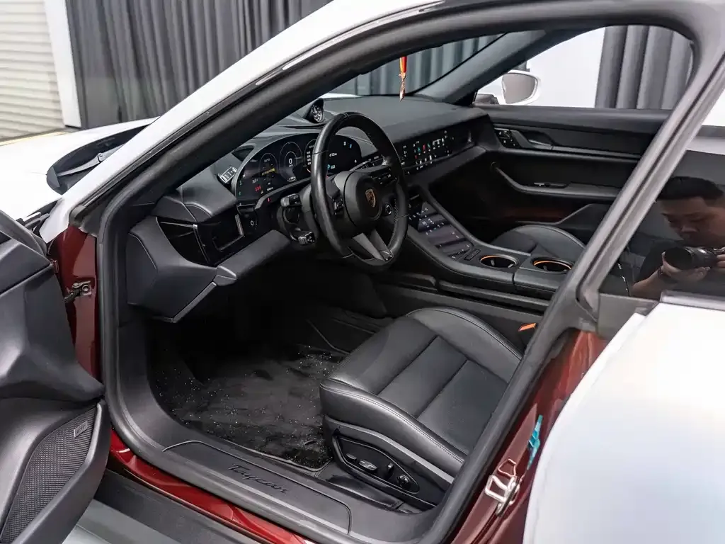 Porsche Taycan 2021 из CN, фото 8