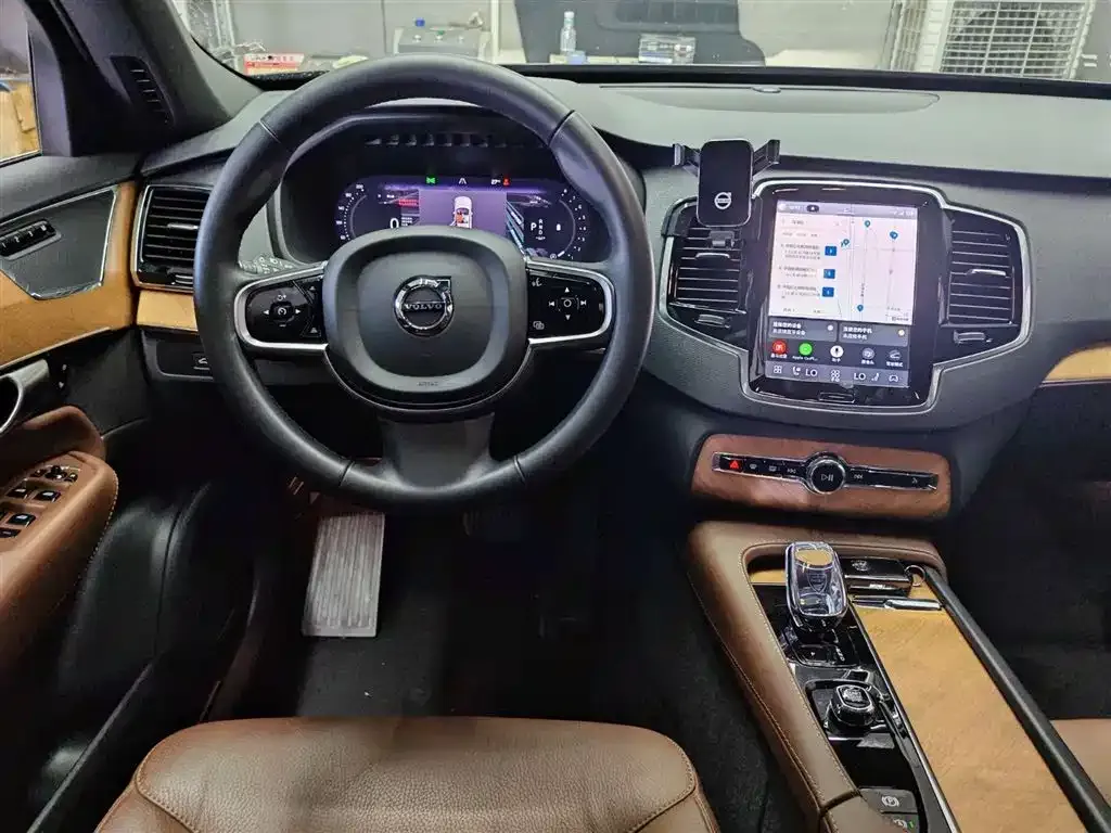 Volvo XC90 — фото 2