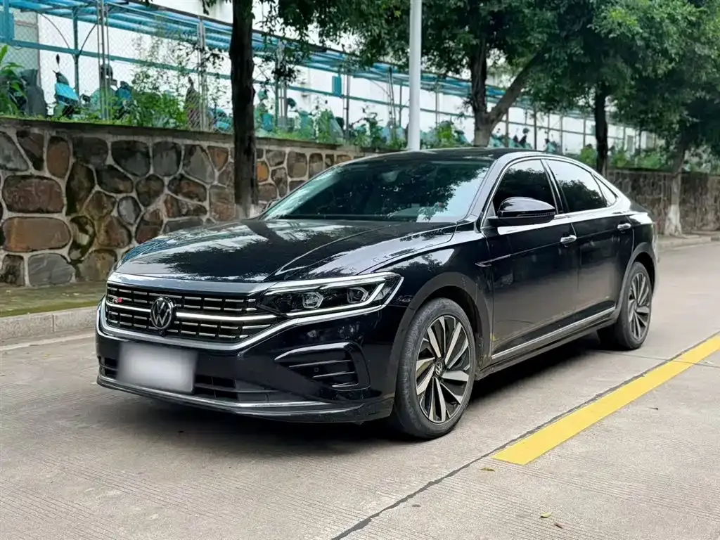 Volkswagen Passat — фото 6
