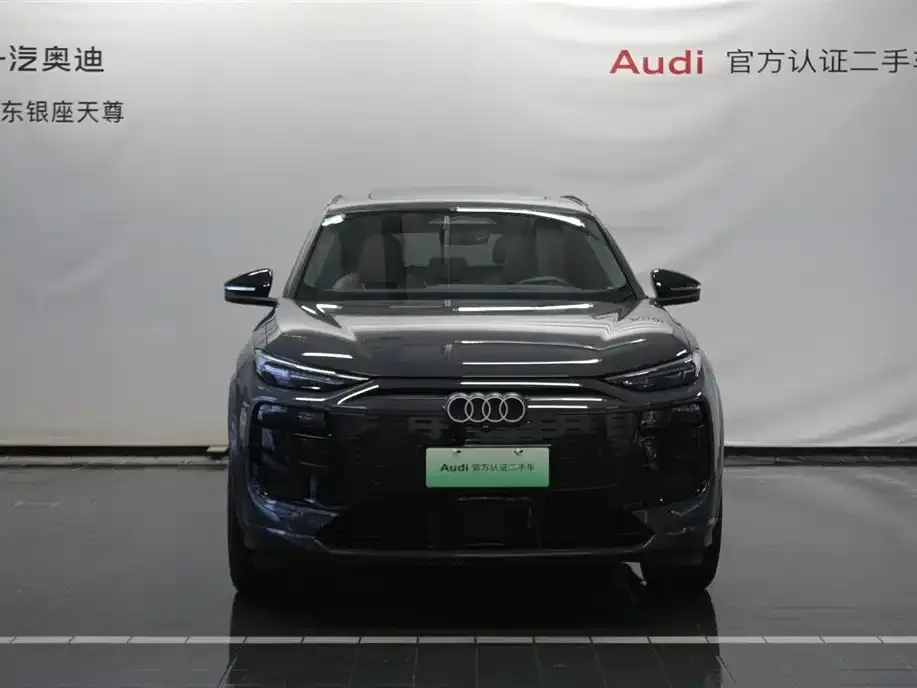 Audi Q6L e-tron — фото 2