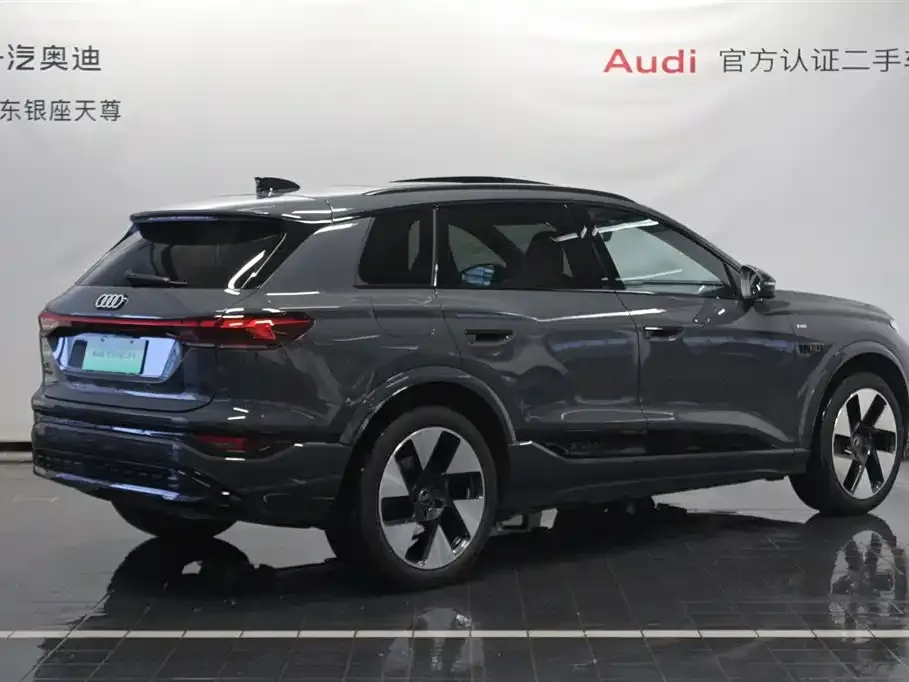 Audi Q6L e-tron — фото 10