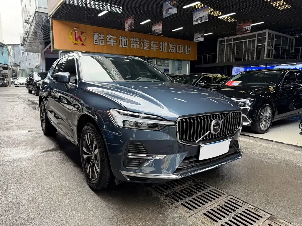 Volvo XC60 — фото 4
