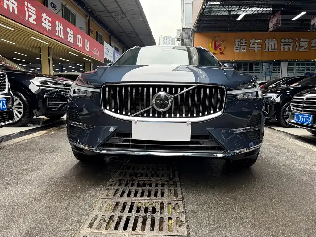 Volvo XC60 — фото 9