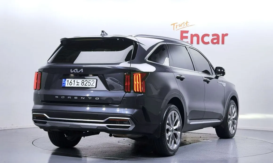 Kia Sorento — фото 8