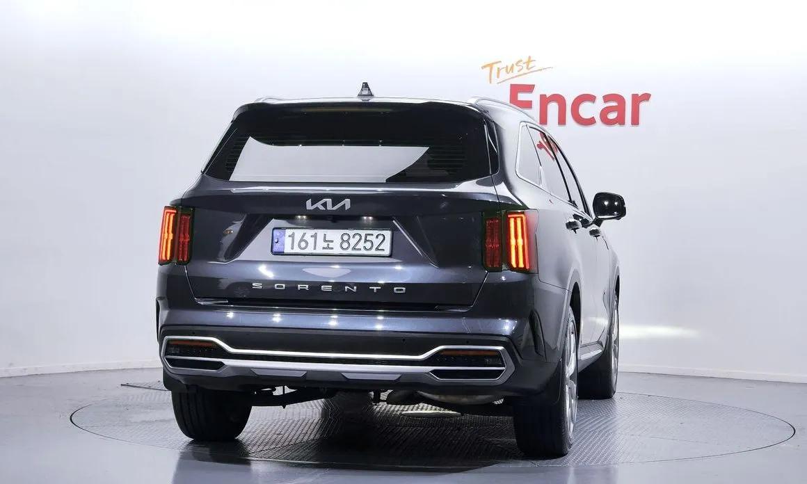 Kia Sorento — фото 5