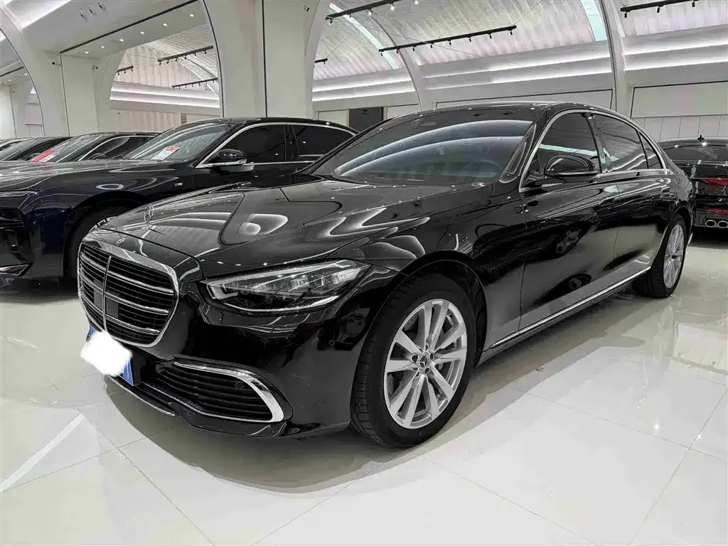 Mercedes-Benz S-Class — фото 1