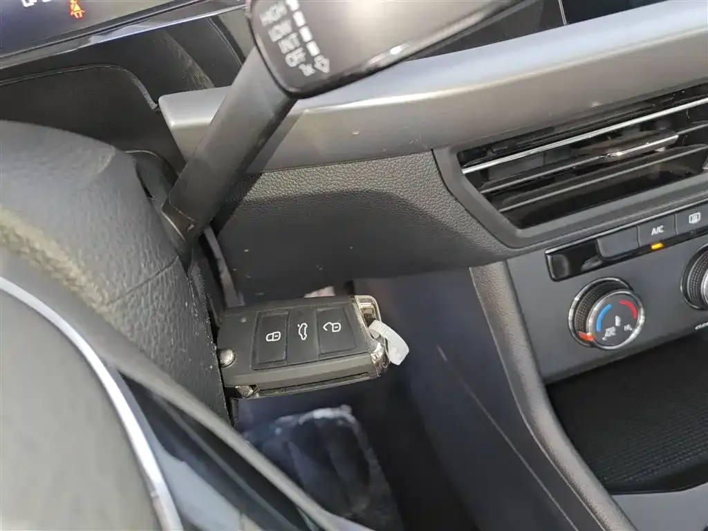 Volkswagen Lavida 2022 из CN, фото 2