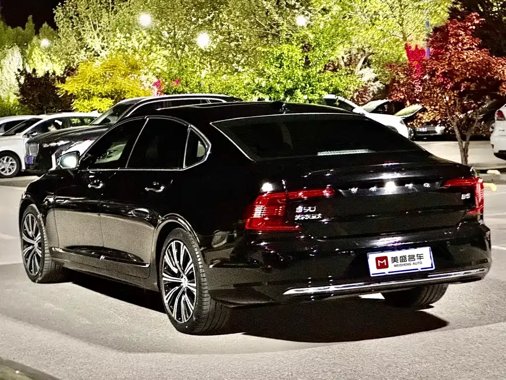 Volvo S90 — фото 8