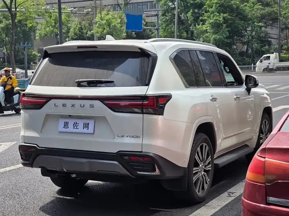 Lexus LX 2025 из CN, фото 8