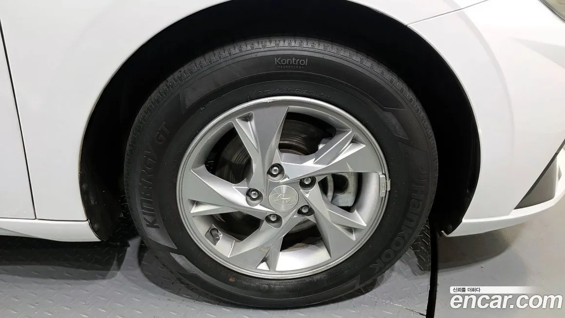 Hyundai AVANTE 2021 из KR, фото 4