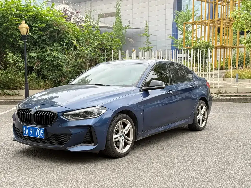 BMW 1 Series — фото 1