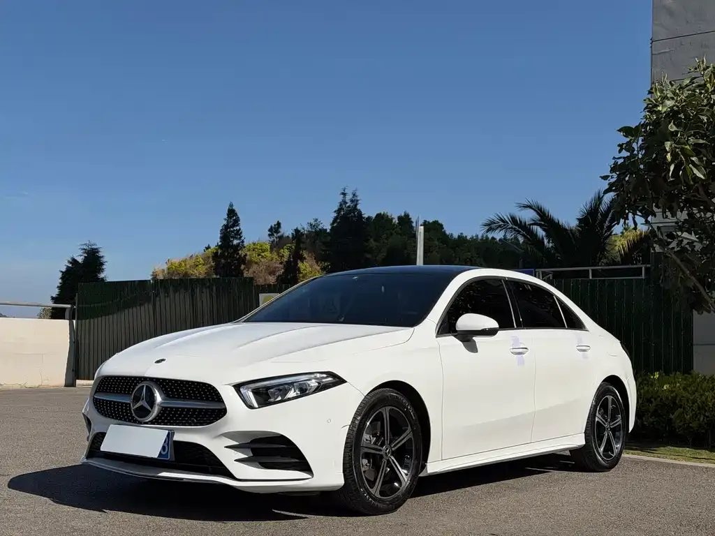 Mercedes-Benz A-Class — фото 1